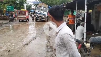 पन्ना: जहां-जहां गंदगी तहां-तहां भाजपा सलेहा तिराहा बना दुर्घटना का केंद्र। #panna #propanna #mp #treind #varil #aap