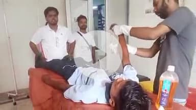 गुमला: संत इग्नासियूस स्कूल के पास कार की टक्कर से एक स्कूली छात्र घायल