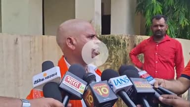 इटावा: बकेवर क्षेत्र से वायरल हुए वीडियो में भागवताचार्य के साथ हुए व्यवहार को लेकर पीड़ित आचार्य संत सिंह यादव ने दी जानकारी