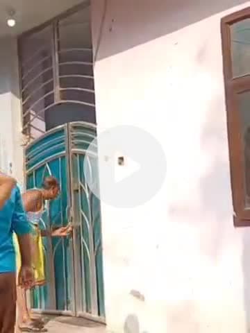 कानपुर: रावतपुर में बेड के अंदर पैक मिली महिला, पति और बेटों पर शक, पुलिस जांच में जुटी