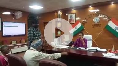 गुमला: जन शिकायत निवारण दिवस पर डीसी ने समाहरणालय परिसर में सुनी फरियाद