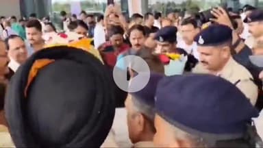 ग्वालियर गिर्द: ग्वालियर पहुंचे केंद्रीय मंत्री ज्योतिरादित्य सिंधिया, एयरपोर्ट पर समर्थकों ने किया भव्य स्वागत