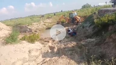 केंद्रीय राज्यमंत्री के निर्देश,किसान नेता देवस्वरूप पटेल की पहल पर बाढ़ से कटे हुए मार्गों की शुरु हुआ मरम्मत कार्य।