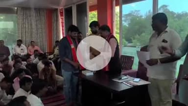 अक्कलकुवा: स्थानिक स्वराज्य संस्थेच्या निवडणुकीच्या पार्श्वभूमीवर आमदार अमश्या पाडवी यांच्या अध्यक्षतेखाली अक्कलकुवा येथे बैठक