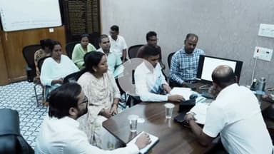 कोडरमा: उपायुक्त ऋतुराज द्वारा शिक्षा विभाग का निरीक्षण कर विभागीय समीक्षा बैठक आयोजित की गई