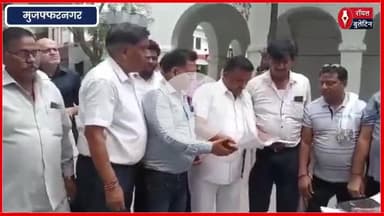 मुजफ्फरनगर में वैश्य समाज पर हो रहे अत्याचारों के खिलाफ अग्रसेन सेवा समिति ने किया जोरदार प्रदर्शन
#muzaffarnagarnews #muzaffarnagar #vaishyasamaj #agrasensewasamiti