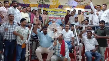 बेतिया: सगासा संघर्ष समन्वय समिति की अनिश्चितकालीन हड़ताल शुरू, 16 सूत्री मांगों से सरकार पर दबाव