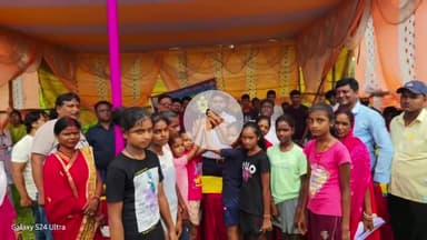 बलियापुर: बलियापुर में प्रखंड स्तरीय सुब्रतो फुटबॉल टूर्नामेंट शुरू, बलियापुर के अंचल अधिकारी उपस्थित रहे