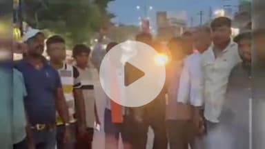 बेरमो: फुसरो में जेएलकेएम कार्यकर्ताओं ने मांडू विधायक तिवारी महतो का पुतला दहन किया