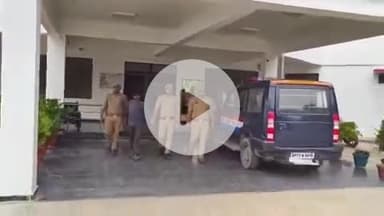 सिराथू: माचिस के बहन की हत्या करने वाले फरार अभियुक्त को पुलिस ने पतेरिया तिराहे से किया गिरफ्तार