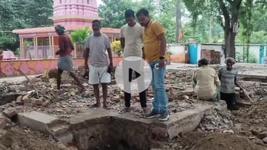 रहुई: रहुई थाना के पास शिव मंदिर के प्रांगण में नए विवाह मंडप का निर्माण कराया जा रहा