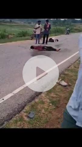 बेरो: बेडो में ऑटो और बाइक की टक्कर, बाइक सवार एक युवक की मौत, दो घायल