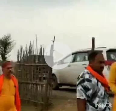 चितरंगी: चितरंगी विधानसभा क्षेत्र के ग्राम घोघरा में भाजपा जिला अध्यक्ष सुंदरलाल शाह द्वारा पौधारोपण