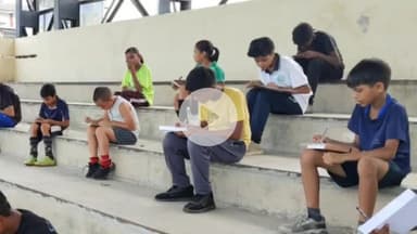 रामपुर: शहीद-ए आज़म स्टेडियम में पूर्व प्रधानमंत्री अटल बिहारी वाजपेई के जन्म शताब्दी पर निबंध लेखन प्रतियोगिता का आयोजन हुआ