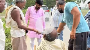 सहजनवा: पाली ब्लॉक के जोगिया चौराहे पर ट्राइसाइकिल पलटने से घायल हुए दिव्यांग व्यक्ति को घघसरा नगर अध्यक्ष ने पहुंचाया अस्पताल