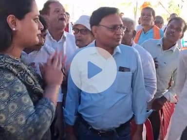 पूर्व केंद्रीय मंत्री दिग्विजय सिंह,की पुत्री, जमुई विधायक श्रेयसी सिंह, पिता की समाधि स्थल पर पहुंची

#jamui #नया गांव