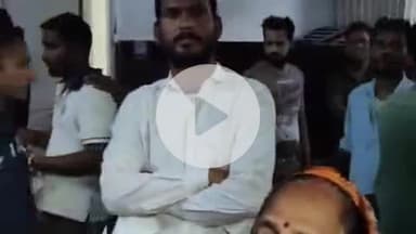 लाडपुरा: मेडिकल कॉलेज अस्पताल में सोनोग्राफी सेंटर पर डॉक्टर और कर्मचारियों के न होने से मरीज परेशान, कोई सुनने वाला नहीं