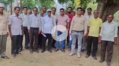 अमरोहा: अमरोहा कलेक्ट्रेट में ठगी पीड़ितों ने किया धरना प्रदर्शन, करोड़ों की रकम वापस दिलाने की मांग