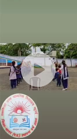 तक्षशिला हायर सेकेण्डरी स्कूल में बच्चों की गतिविधियों