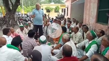 हसनपुर: तहसील पर भारतीय किसान यूनियन ने धरना प्रदर्शन किया, एसडीओ और जेई का किया घेराव