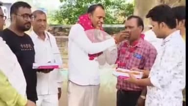 सिराथू: शिव प्रकाश मौर्या को बनाया गया सनातन हिंदू वाहिनी का जिलाध्यक्ष, भानीपुर चौराहा पर फूलमाला के साथ हुआ स्वागत