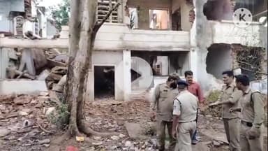 हुज़ूर: टीटी नगर इलाके में जर्जर सरकारी क्वार्टर ढहा, मलबे में दबकर एक व्यक्ति की हुई मौत