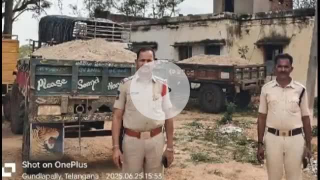 గుండ్లపల్లి: అక్రమంగా ఇసుకరు తరలిస్తున్న రెండు ట్రాక్టర్లను అదుపులోకి తీసుకొని కేసు నమోదు చేసిన డిండి పోలీసులు