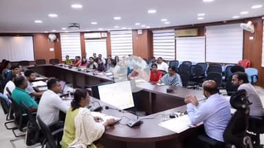 कोडरमा: समाहरणालय सभागार में उपायुक्त की अध्यक्षता में आंगनवाड़ी और बाल संरक्षण कार्यों की समीक्षा बैठक संपन्न