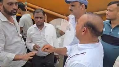 भगवानपुर: सिकंदरपुर भैंसवाल गांव के पास विवादित स्थल पर किया जा रहा था निर्माण कार्य, प्रशासन की टीम ने कार्य रुकवाया