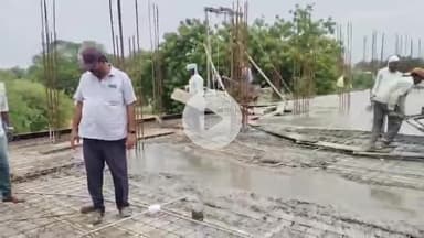 కనిగిరి: పట్టణంలోని ప్రభుత్వ డిగ్రీ కళాశాలలో రూ.5 కోట్లతో జరుగుతున్న అభివృద్ధి పనులను పరిశీలించిన కనిగిరి మున్సిపల్ ఛైర్మన్ గఫార్