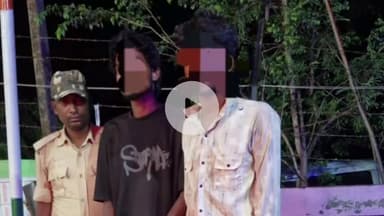 कुटुंबा: रिसियप के दुधार गांव स्थित ईंट भट्ठे पर पुलिस ने शराब के खिलाफ छापेमारी, 12 लीटर महुआ शराब के साथ 2 धंधेबाज गिरफ्तार