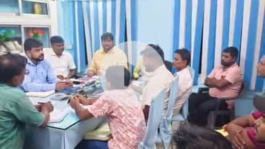 पूर्णिया पूर्व: पूर्णिया पूर्व प्रखंड विकास पदाधिकारी ने स्वच्छता को लेकर संबंधित अधिकारियों के साथ की बैठक