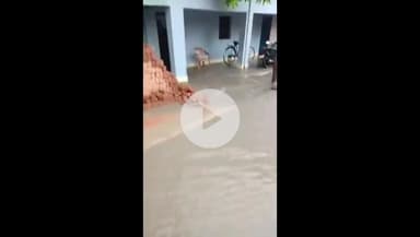 सिंगरौली: एनसीएल का पानी घरों में घुसा, नंदगांव-नवानगर के 40 घरों में कीचड़ भरा, सामान खराब