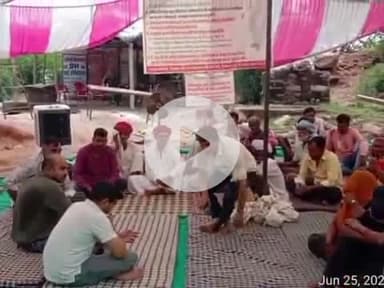 निवाई: बीसलपुर बांध पर अपनी मांगों को लेकर विस्थापितों के तृतीय दिवस धरने पर पहुंचे निवाई के किसान नेता