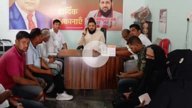 रामपुर: रामपुर के सांसद मोहिबुल्लाह नदवी ने तोपखाना स्थित कार्यालय पर जनता दरबार लगाकर सैकड़ों लोगों की फरियाद सुनी