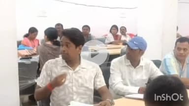 कौआकोल: नए मतदाताओं का नाम सूची में जोड़ने के लिए बीएलओ के साथ बडो BDO ने कौवाकोल प्रखंड कार्यालय में बैठक का आयोजन किया