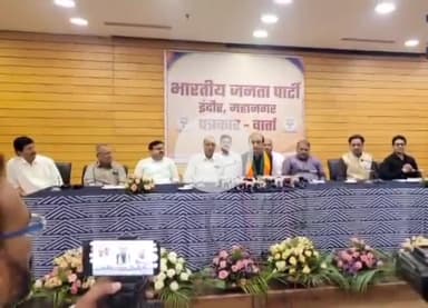 प्रेस वार्ता इंदौर को संबोधित करते हुए सुधांशु त्रिवेदी ने आपातकाल को बीते 50 वर्षों के बाद  भारतीय राजनीति का काला अध्य