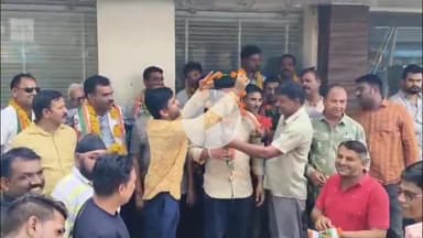 रामगंजमण्डी: रामगंजमंडी में दो दर्जन से अधिक भाजपा के सक्रिय कार्यकर्ताओं ने कांग्रेस में शामिल होकर उपेक्षा से परेशान होकर थामा दामन