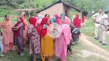 झंडूता: बरड गांव में शराब के ठेके के विरोध में ग्रामीणों ने किया जोरदार प्रदर्शन, SDM को सौंपा ज्ञापन