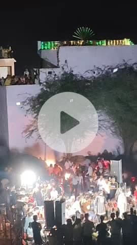 सीकरी: सीकरी के जट्टबास में नृत्य कार्यक्रम के दौरान पुलिस के पहुंचने पर ग्रामीणों में मची भगदड़