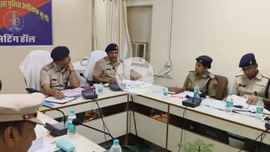 बूंदी: आईजी रवि दत्त गॉड ने अधिकारियों से जनसुनवाई कर समस्याओं का समाधान करने की अपील की