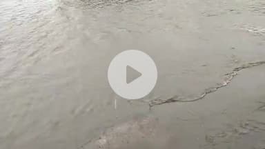 अक्कलकुवा: मुसळधार पावसामुळे अक्कलकुवा शहरातील अनेक रस्त्यांना नदीचे स्वरूप