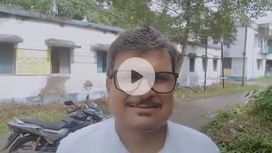 बारसोई प्रखंड के काजीटोला से बारियोल तक मुख्यमंत्री ग्राम संपर्क योजना सड़क का स्थिति जर्जर है कुछ दिन में ड़क बनने पर ह