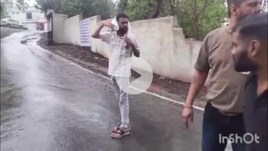 कटनी नगर: चंचलानी हत्याकांड: सरेंडर से पहले आरोपियों ने थाने के बाहर बनवाई वीडियो, मूछों पर ताव देते हुए हुए वायरल