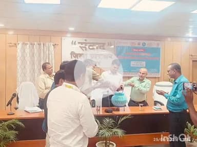 शिवहर: समाहरणालय में डीएम ने बिल्डिंग ब्लॉक आधारित लर्निंग एंड शेयरिंग कार्यशाला का किया उद्घाटन