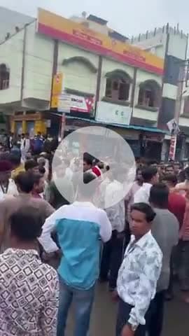 aaj Railmagra me mains ke khilaaf pradarshan