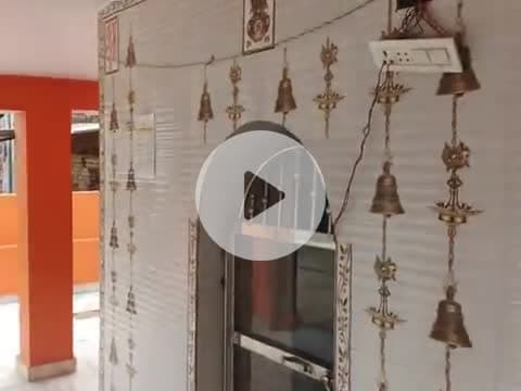 #बजौरा के हनुमान मंदिर पे बना मां दुर्गा मंदिर का द्वार हुवे क्षतिग्रस्त