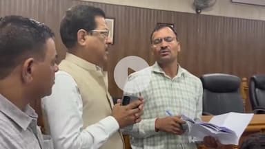 देहरादून: कांग्रेस प्रदेश उपाध्यक्ष सूर्यकांत धस्माना नगर निगम, देहरादून पहुंचे, मलिन बस्तियों के मामले में की मुलाकात