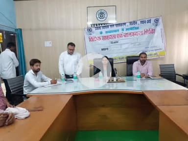 उरई: खुरई में जिला कारागार का जिला जज ने किया भ्रमण, तहसील में नशीले पदार्थों का सेवन न करने की दी हिदायत