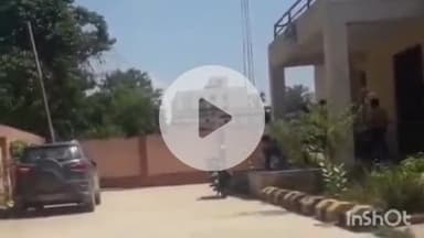 देेेवरिया: कुसम्ही रेलवे स्टेशन के पास रेलवे ट्रैक पर मिला अज्ञात युवक का शव, पुलिस जांच में जुटी